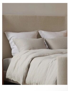 Parachute Linen Pillowcases & Shams in Cream and Olive